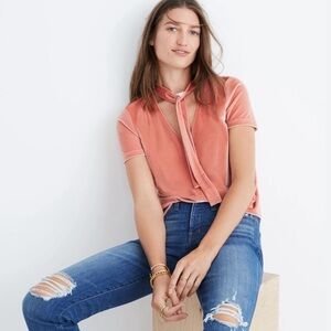 4/$25 Madewell Velvet Tie-Neck Top in Peachy Pink size Small Short Sleeve V-Neck